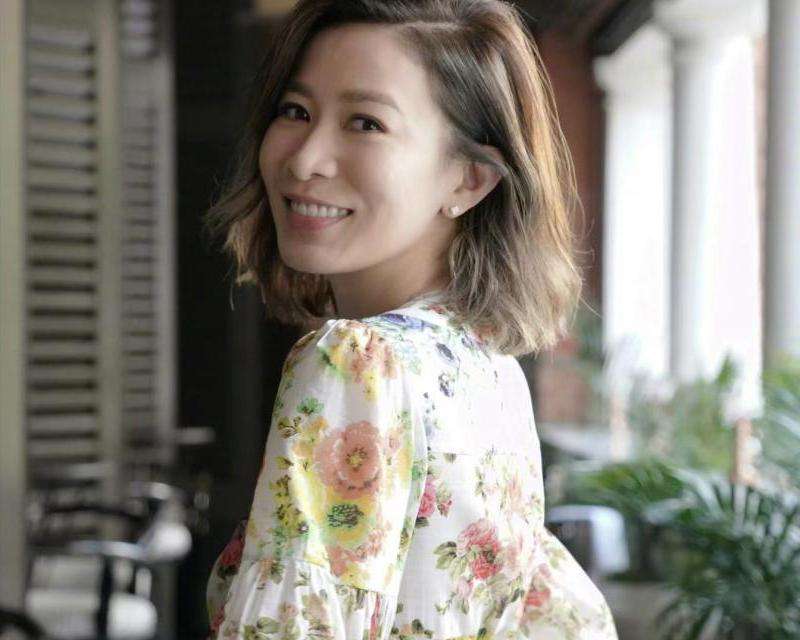 佘诗曼在Ins上的点赞内容